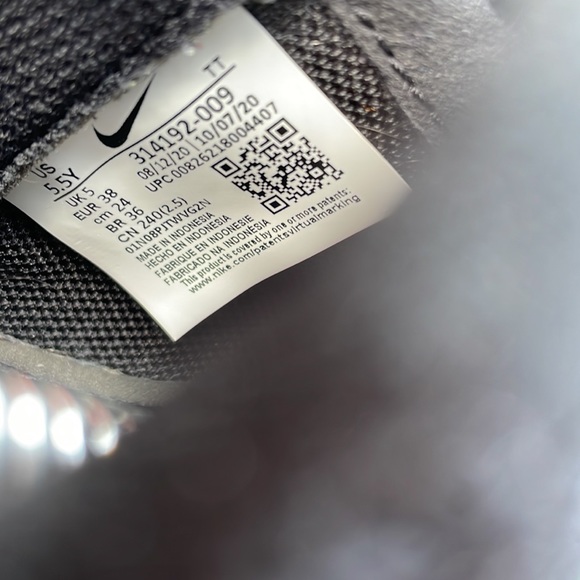 Nike Air Force 1 - Picture 6 of 6